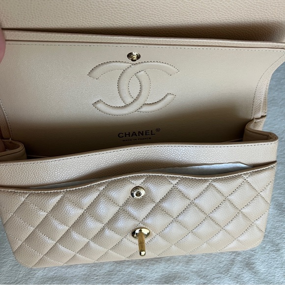 Chanel Medium Classic Beige - Microchip - Picture 6 of 11